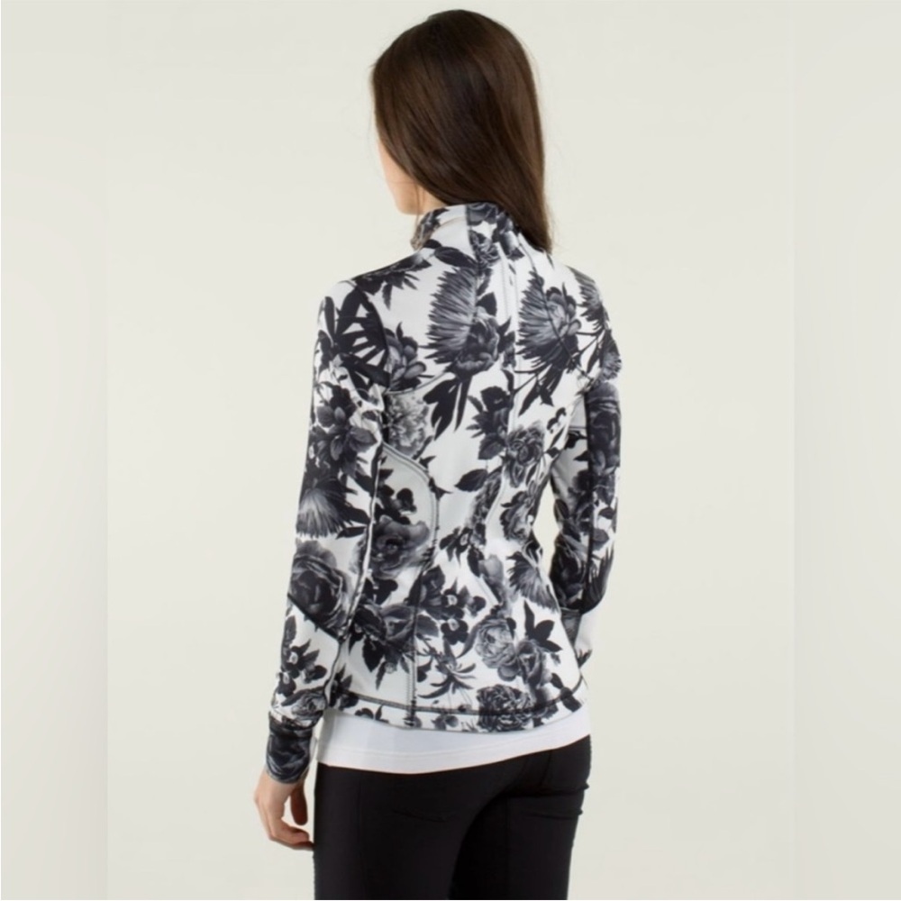 Lululemon Athletica Black and White Floral Jacket - Picture 3 of 12